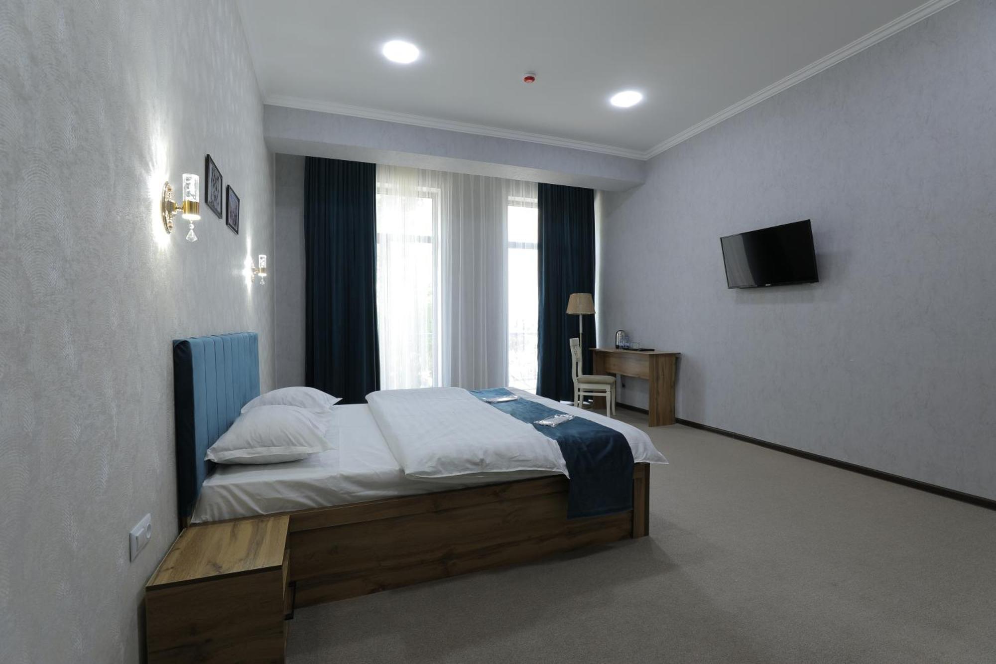 Resident Hotel Tasjkent Buitenkant foto