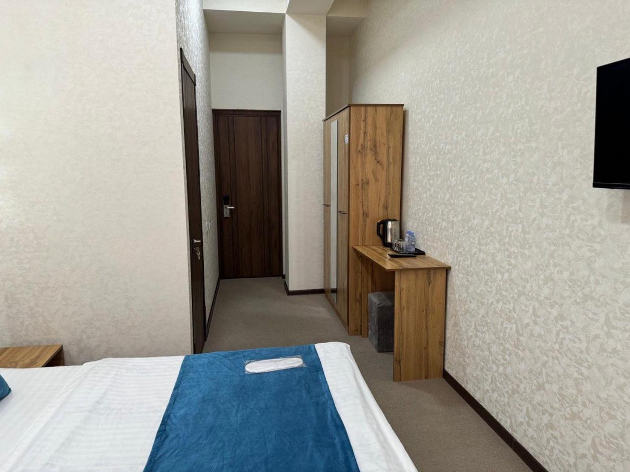 Resident Hotel Tasjkent Buitenkant foto