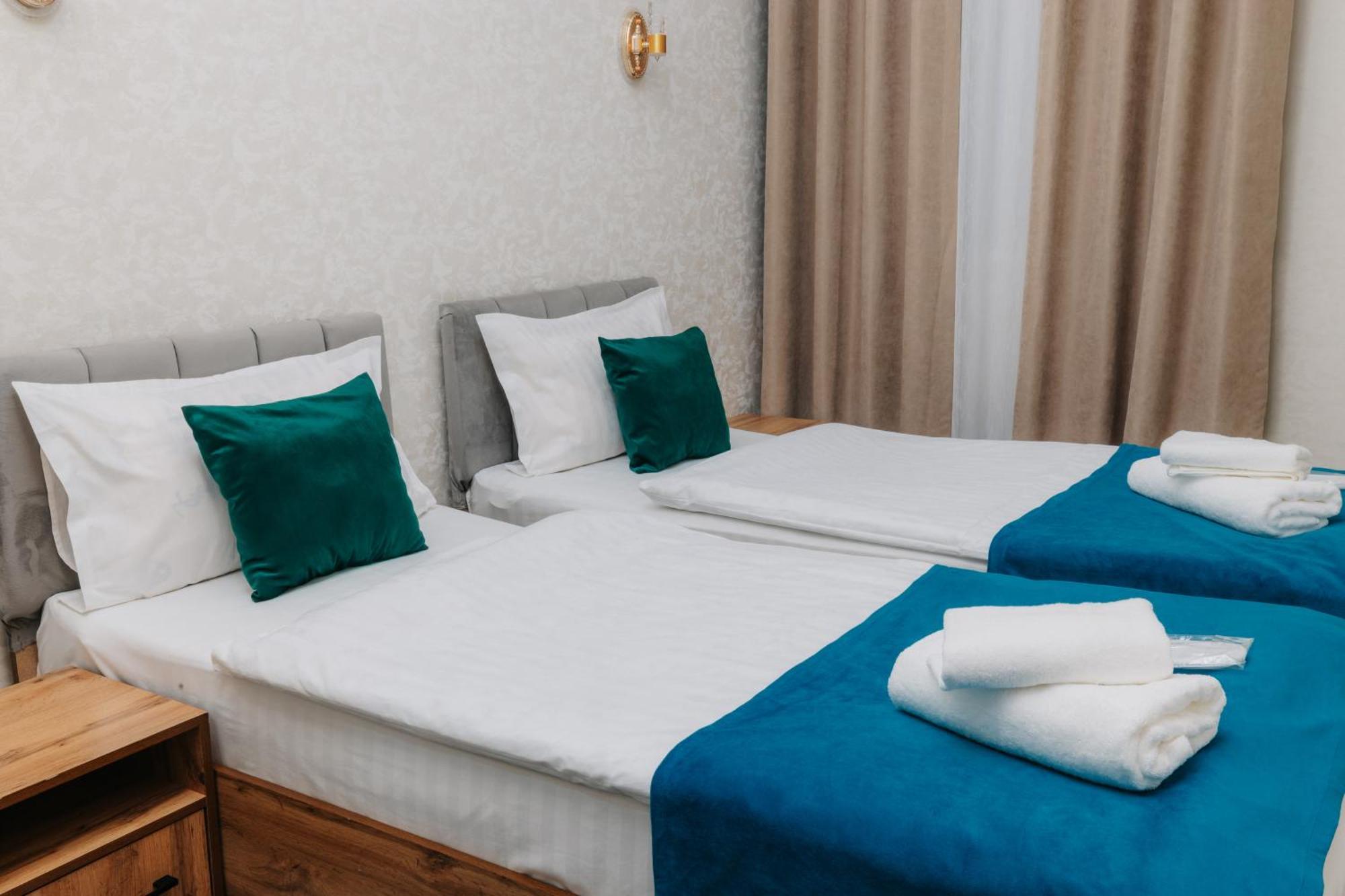 Resident Hotel Tasjkent Buitenkant foto